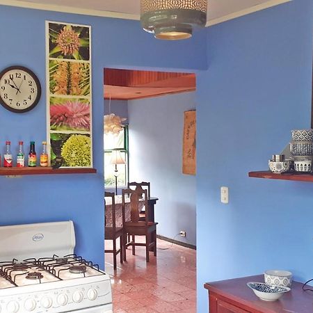 Montana Linda Guest House Orosí Esterno foto