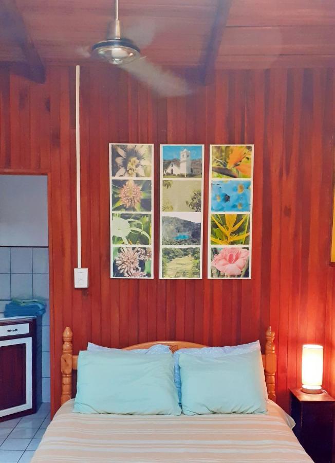 Montana Linda Guest House Orosí Esterno foto