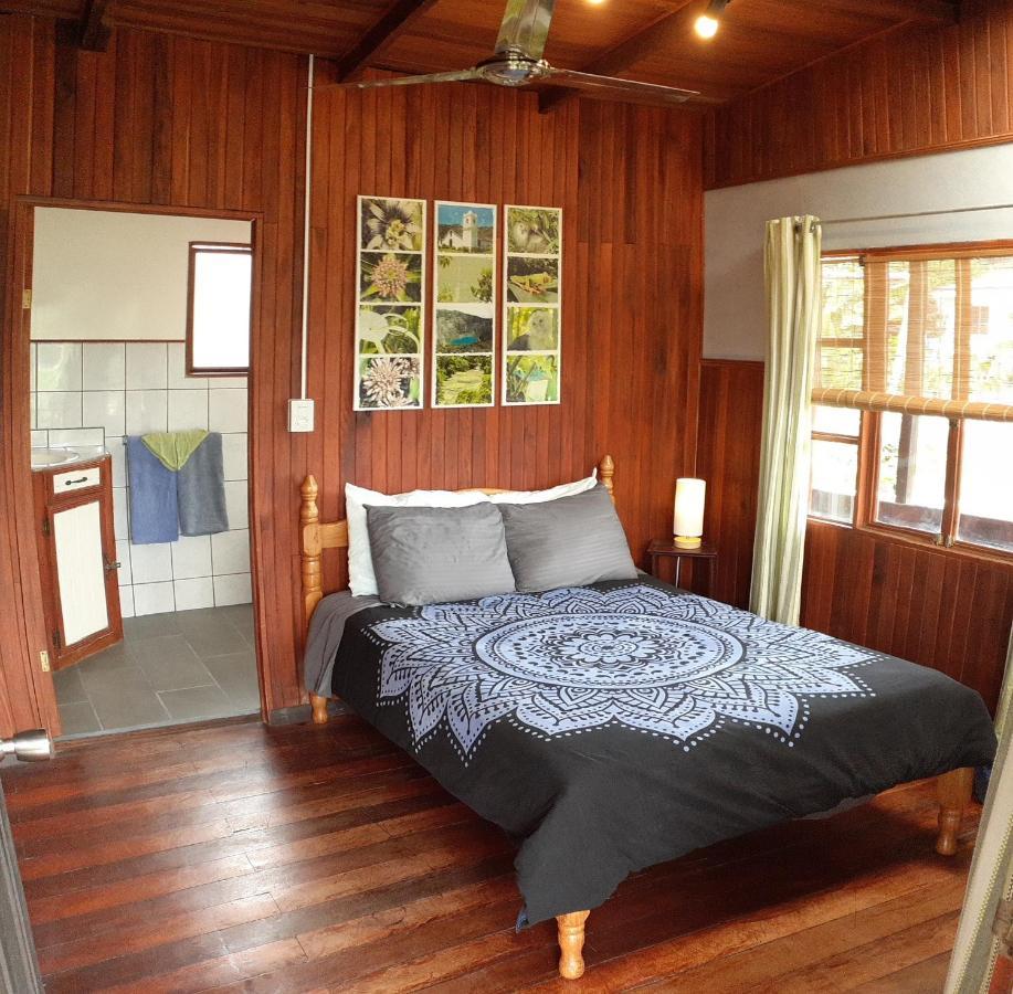 Montana Linda Guest House Orosí Esterno foto