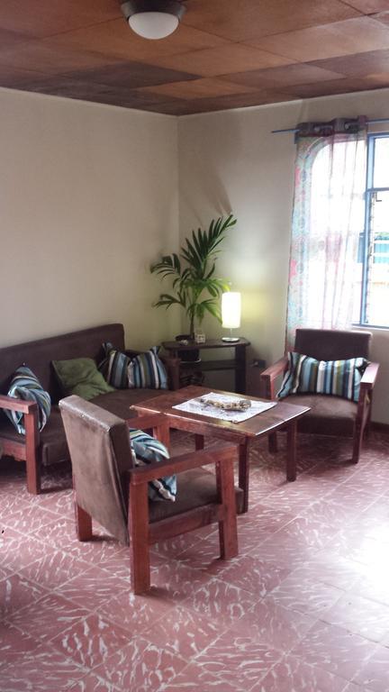Montana Linda Guest House Orosí Esterno foto
